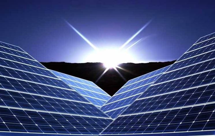 Il costo di un impianto fotovoltaico si aggira intorno ai 3000 euro a kilowattora
