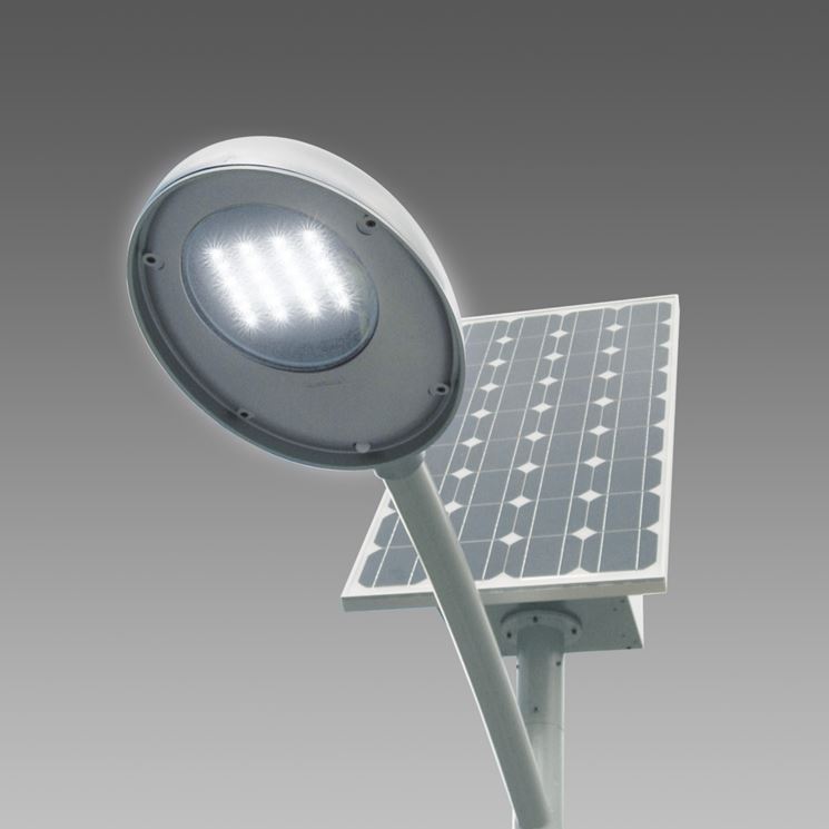 Come funzionano i lampioni fotovoltaici pannelli fotovoltaici ... Lampione solare fotovoltaico