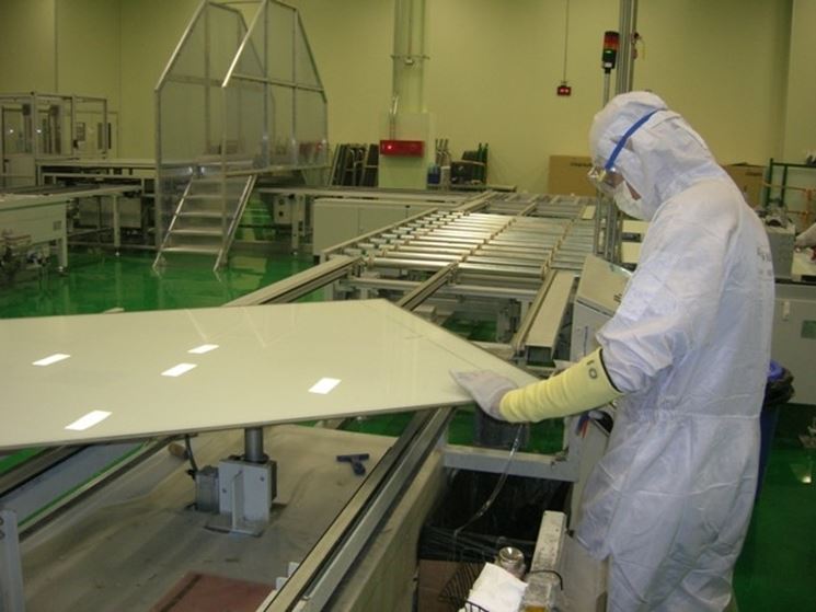 produzione di pannelli fotovoltaici