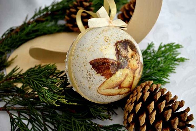 Decorazioni Natalizie Decoupage.Palline Di Natale Fai Da Te Il Decoupage Palline Natale Fai Da Te