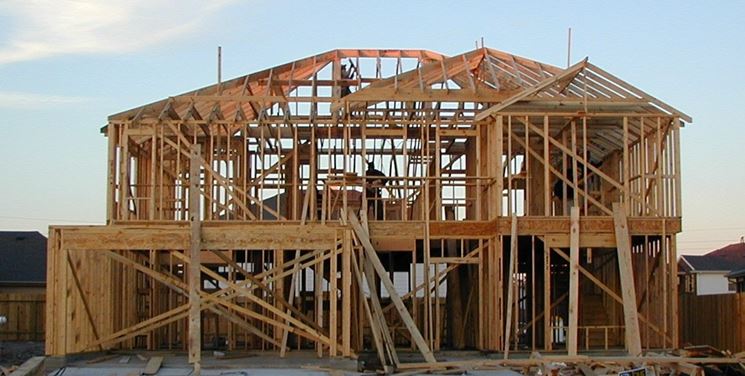 Scheletro di edificio in legno