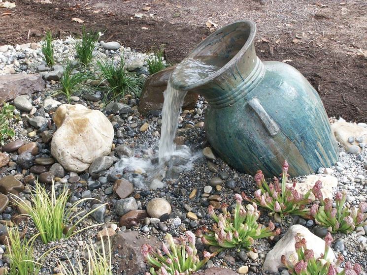 Fontana da giardino in cemento