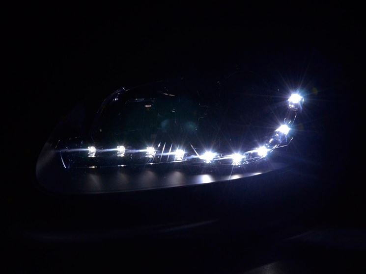 Striscia di LED per luci auto