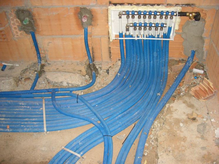 Scelta per riscaldamento casa riscaldamento per la casa ... Impianto riscaldamento termosifoni