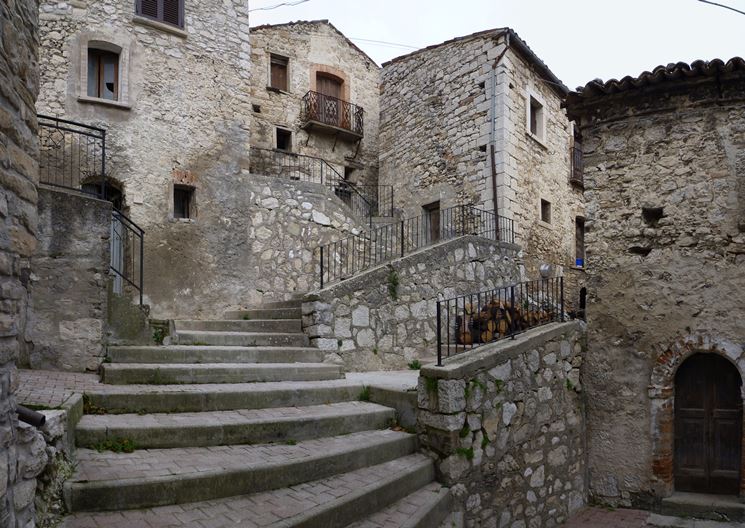 Centro storico di Montelapiano che costituisce una zona censuaria