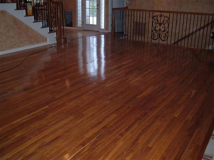 Parquet in legno di teak scuro