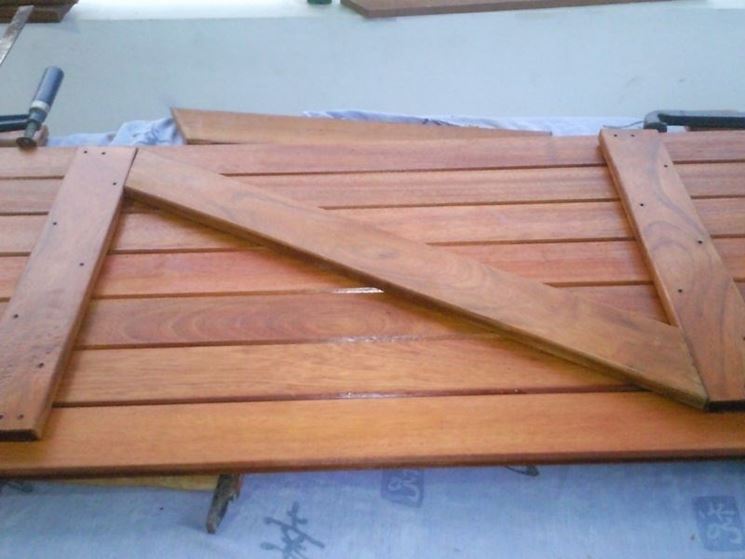 Realizzare ante fai da te le finestre ante realizzate con le ... Costruire una porta in legno massello