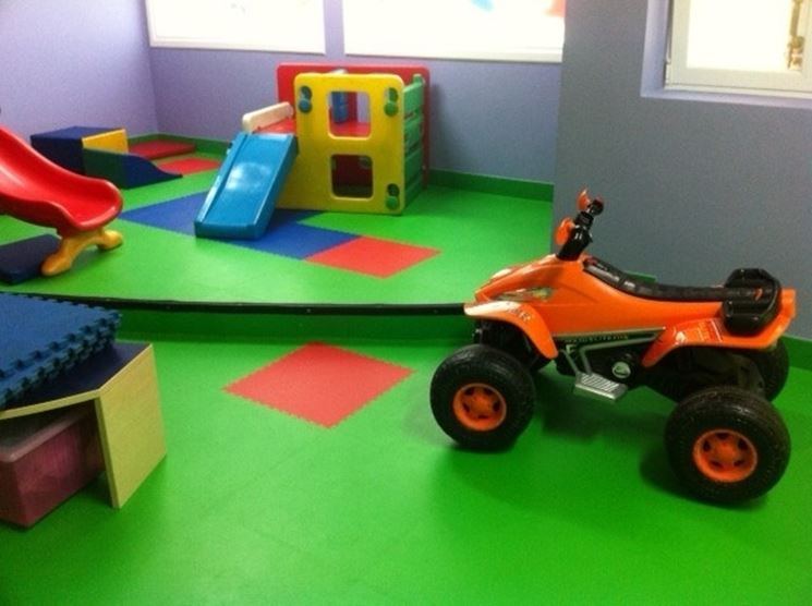 Le piastrelle in PVC possono essere utilizzate come rivestimento delle aree gioco per i bambini