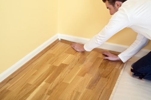 Come effettuare la posa pavimento laminato pavimentazioni posa ... Posa in opera pavimento laminato