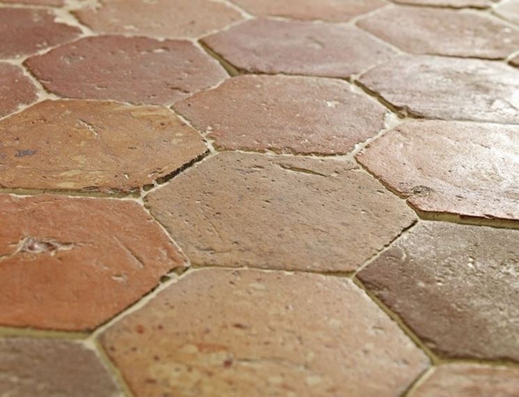 Pavimenti in cotto per esterni pavimentazioni pavimenti per ... Piastrelle in gres effetto pietra vissuta per esterni