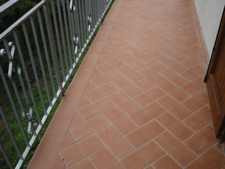 pavimenti balcone terracotta