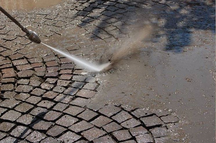 Pregi e difetti dei pavimenti in porfido pavimento da esterni il ... Costo pavimentazione esterna