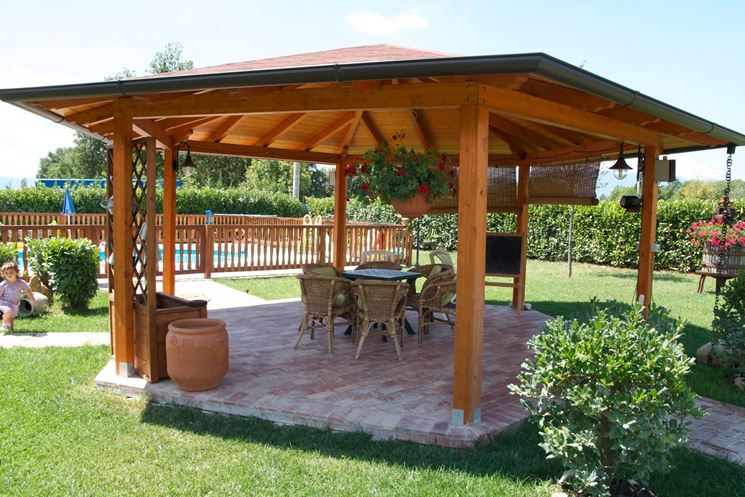 Gazebo in legno lamellare