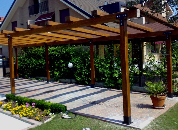 Realizzare coperture per esterni coprire il tetto come ... Gazebi in legno per terrazzi