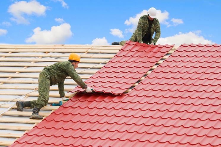 Scegliere una copertura tetto economica coprire il tetto ecco ... Coperture per tetti piani