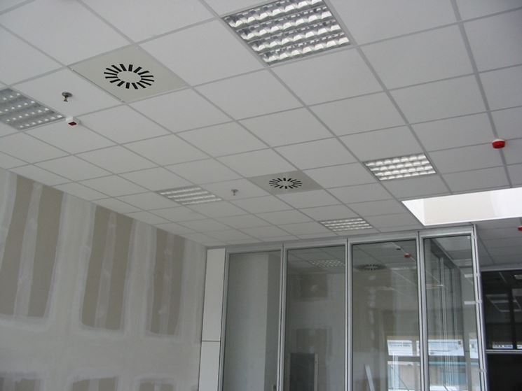 Controsoffitto polistirolo il controsoffitto controsoffitto in ... Impianto elettrico controsoffitto